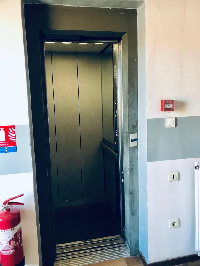 卡马格门酒店 阿爾勒 外观 照片